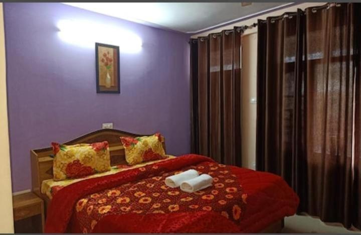 Ruby Hill View Hotel МакЛеод Ганж Екстериор снимка